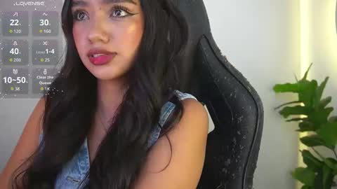 Dalila  online show from April 2026 07:34:02 PM