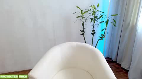 Snapshot of dalila_lay chatting on March 2026 10:19:02 AM Dalila online show from March 2026 10:19:02 AM