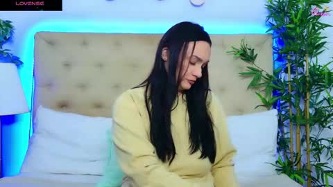 daliyaa_ online show from February 2026 12:57:02 PM