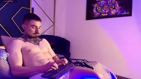 Dallas whitee online show from March 2026 07:31:02 PM