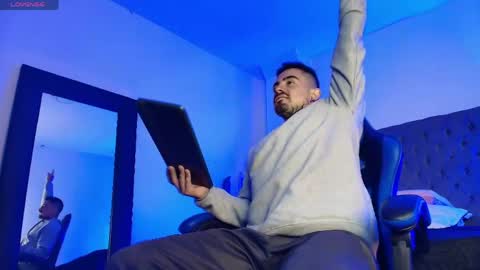 Dallas whitee online show from April 2026 12:46:01 PM