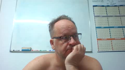 dallastxguy74 online show from December 2024 06:33:01 AM