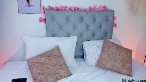 Dalyla online show from October 2025 01:08:02 PM