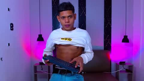 damar_felipe online show from October 2025 05:04:01 AM