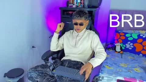 Snapshot of damar_felipe chatting on April 2026 08:01:02 AM damar_felipe online show from April 2026 08:01:02 AM