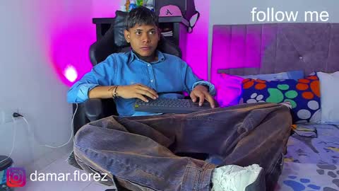 Snapshot of damar_felipe chatting on April 2026 01:49:01 PM damar_felipe online show from April 2026 01:49:01 PM