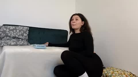 Snapshot of damedefeu chatting on March 2026 07:46:02 AM damedefeu online show from March 2026 07:46:02 AM