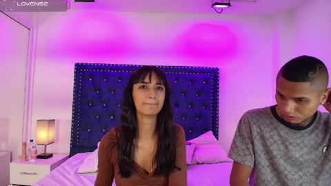 Snapshot of damian_and_roxanne chatting on June 2026 12:52:02 PM DAMIAN AND ROXANNE. online show from June 2026 12:52:02 PM