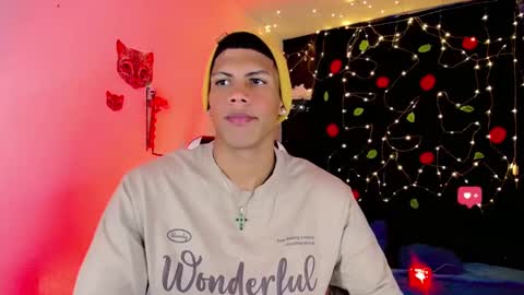 Snapshot of damian_latinxxx chatting on December 2024 03:15:02 AM Damian online show from December 2024 03:15:02 AM
