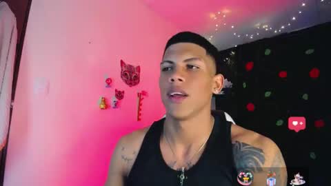 Snapshot of damian_latinxxx chatting on December 2024 06:01:02 AM Damian online show from December 2024 06:01:02 AM