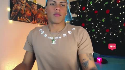 Snapshot of damian_latinxxx chatting on December 2024 04:53:02 AM Damian online show from December 2024 04:53:02 AM