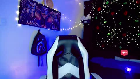 Snapshot of damian_latinxxx chatting on December 2024 02:40:01 AM Damian online show from December 2024 02:40:01 AM