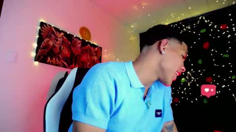 Snapshot of damian_latinxxx chatting on January 2025 06:01:01 AM Damian online show from January 2025 06:01:01 AM