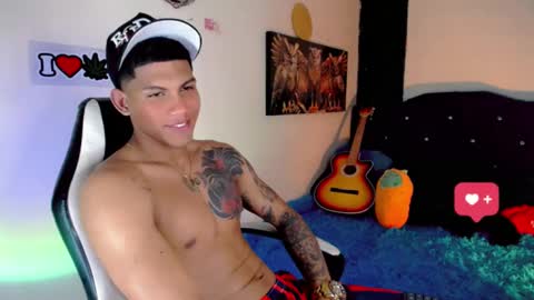 Snapshot of damian_latinxxx chatting on January 2025 08:20:01 AM Damian online show from January 2025 08:20:01 AM