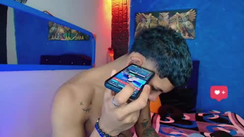 Snapshot of damian_latinxxx chatting on January 2025 06:28:01 AM Damian online show from January 2025 06:28:01 AM