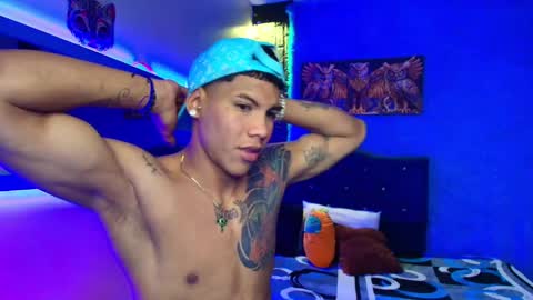Snapshot of damian_latinxxx chatting on January 2025 07:14:01 AM Damian online show from January 2025 07:14:01 AM
