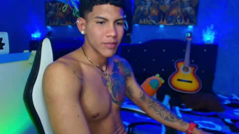 Snapshot of damian_latinxxx chatting on January 2025 09:12:01 AM Damian online show from January 2025 09:12:01 AM