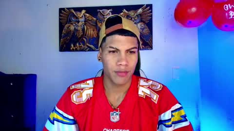 Snapshot of damian_latinxxx chatting on February 2025 03:31:02 AM Damian online show from February 2025 03:31:02 AM