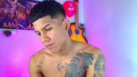 Snapshot of damian_latinxxx chatting on February 2025 09:38:01 AM Damian online show from February 2025 09:38:01 AM