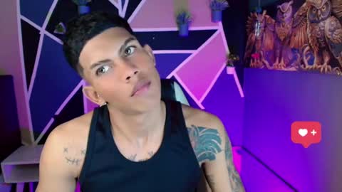 Snapshot of damian_latinxxx chatting on February 2025 08:39:02 AM Damian online show from February 2025 08:39:02 AM