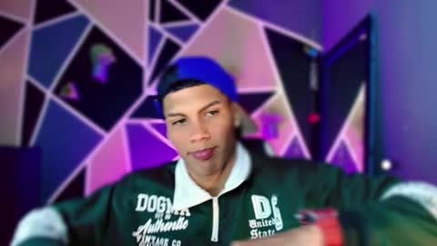 Snapshot of damian_latinxxx chatting on February 2025 12:16:02 PM Damian online show from February 2025 12:16:02 PM