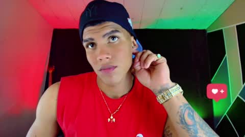 Snapshot of damian_latinxxx chatting on February 2025 05:56:02 AM Damian online show from February 2025 05:56:02 AM