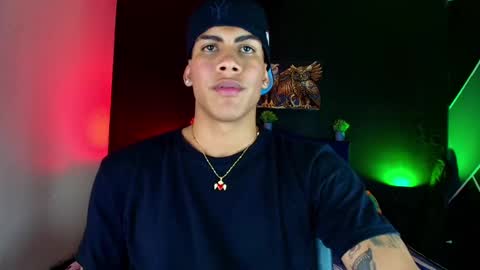 Snapshot of damian_latinxxx chatting on March 2025 06:05:02 AM Damian online show from March 2025 06:05:02 AM