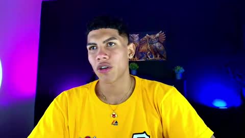 Snapshot of damian_latinxxx chatting on March 2025 03:11:01 AM Damian online show from March 2025 03:11:01 AM