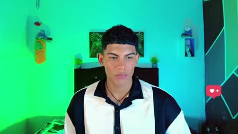 Snapshot of damian_latinxxx chatting on March 2025 12:20:01 PM Damian online show from March 2025 12:20:01 PM