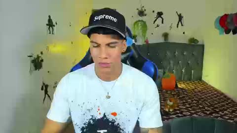 Snapshot of damian_latinxxx chatting on September 2025 04:36:02 AM Damian online show from September 2025 04:36:02 AM