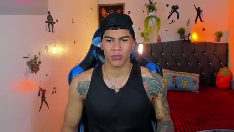 Snapshot of damian_latinxxx chatting on September 2025 02:23:01 AM Damian online show from September 2025 02:23:01 AM