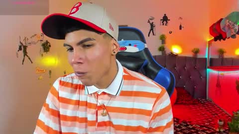 Snapshot of damian_latinxxx chatting on September 2025 03:43:01 AM Damian online show from September 2025 03:43:01 AM
