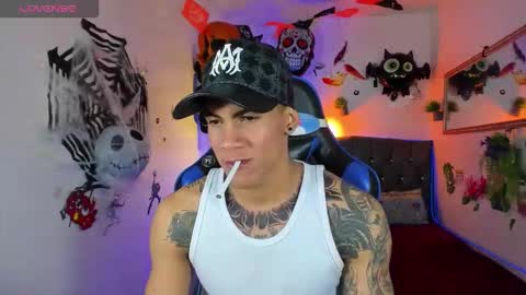 Snapshot of damian_latinxxx chatting on October 2025 03:06:02 AM Damian online show from October 2025 03:06:02 AM