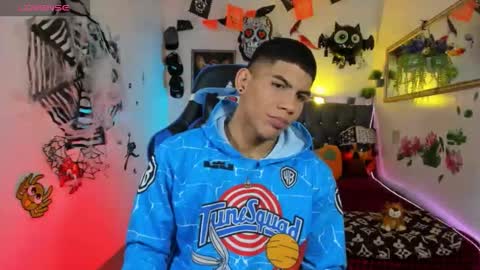 Snapshot of damian_latinxxx chatting on October 2025 02:56:01 AM Damian online show from October 2025 02:56:01 AM