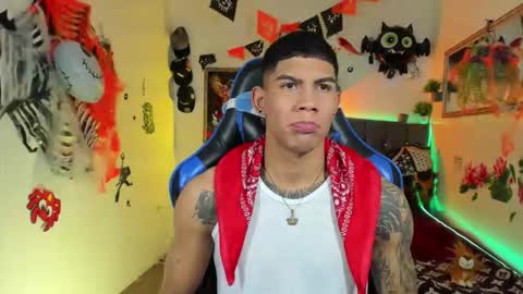 Snapshot of damian_latinxxx chatting on October 2025 03:14:01 AM Damian online show from October 2025 03:14:01 AM