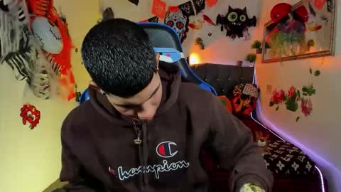 Snapshot of damian_latinxxx chatting on October 2025 03:14:01 AM Damian online show from October 2025 03:14:01 AM