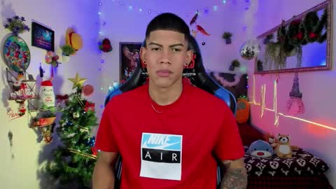 Snapshot of damian_latinxxx chatting on December 2025 03:14:02 AM Damian online show from December 2025 03:14:02 AM