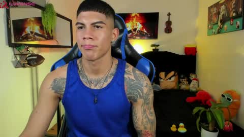 Snapshot of damian_latinxxx chatting on May 2026 04:41:02 AM Damian online show from May 2026 04:41:02 AM