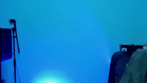 Snapshot of damian_torner chatting on April 2026 08:29:01 AM Damian torner online show from April 2026 08:29:01 AM