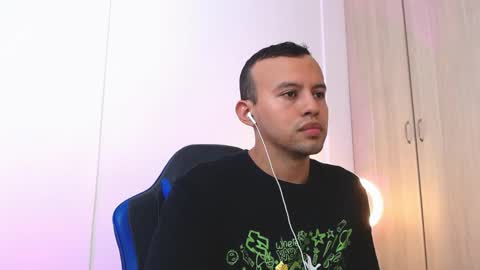 Snapshot of damian_wish chatting on March 2026 07:42:01 PM Damian Wish online show from March 2026 07:42:01 PM