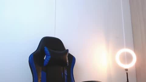 Snapshot of damian_wish chatting on April 2026 06:31:02 PM Damian Wish online show from April 2026 06:31:02 PM