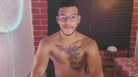 Snapshot of damiann_rees chatting on January 2025 05:33:02 PM instagram damiannreed. online show from January 2025 05:33:02 PM