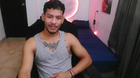 instagram damiannreed. online show from April 2026 12:49:01 PM