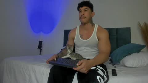 Snapshot of dammianmilleroficial chatting on October 2025 05:30:01 AM INSTAGRAM DAMMIANMILLEROFICIAL online show from October 2025 05:30:01 AM