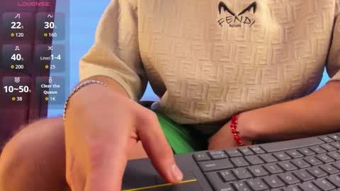 Snapshot of damon_baker0 chatting on January 2026 01:59:02 PM Damon bakert online show from January 2026 01:59:02 PM