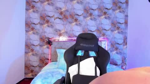 Snapshot of damon_baker0 chatting on April 2026 02:36:02 PM Damon bakert online show from April 2026 02:36:02 PM