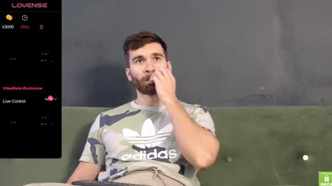 Snapshot of damonking01 chatting on February 2025 09:25:02 AM Discount ONLYFANS - online show from February 2025 09:25:02 AM