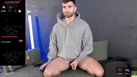 Snapshot of damonking01 chatting on March 2025 07:10:02 PM Discount ONLYFANS - online show from March 2025 07:10:02 PM