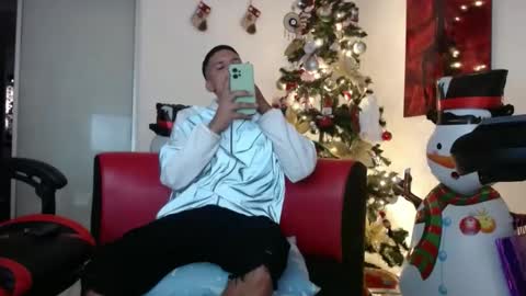 damyan_2003 online show from December 2024 12:49:01 PM