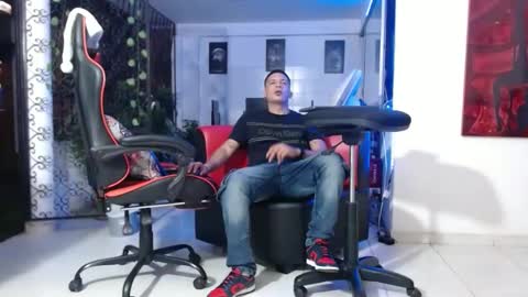 damyan_2003 online show from December 2024 12:55:02 AM